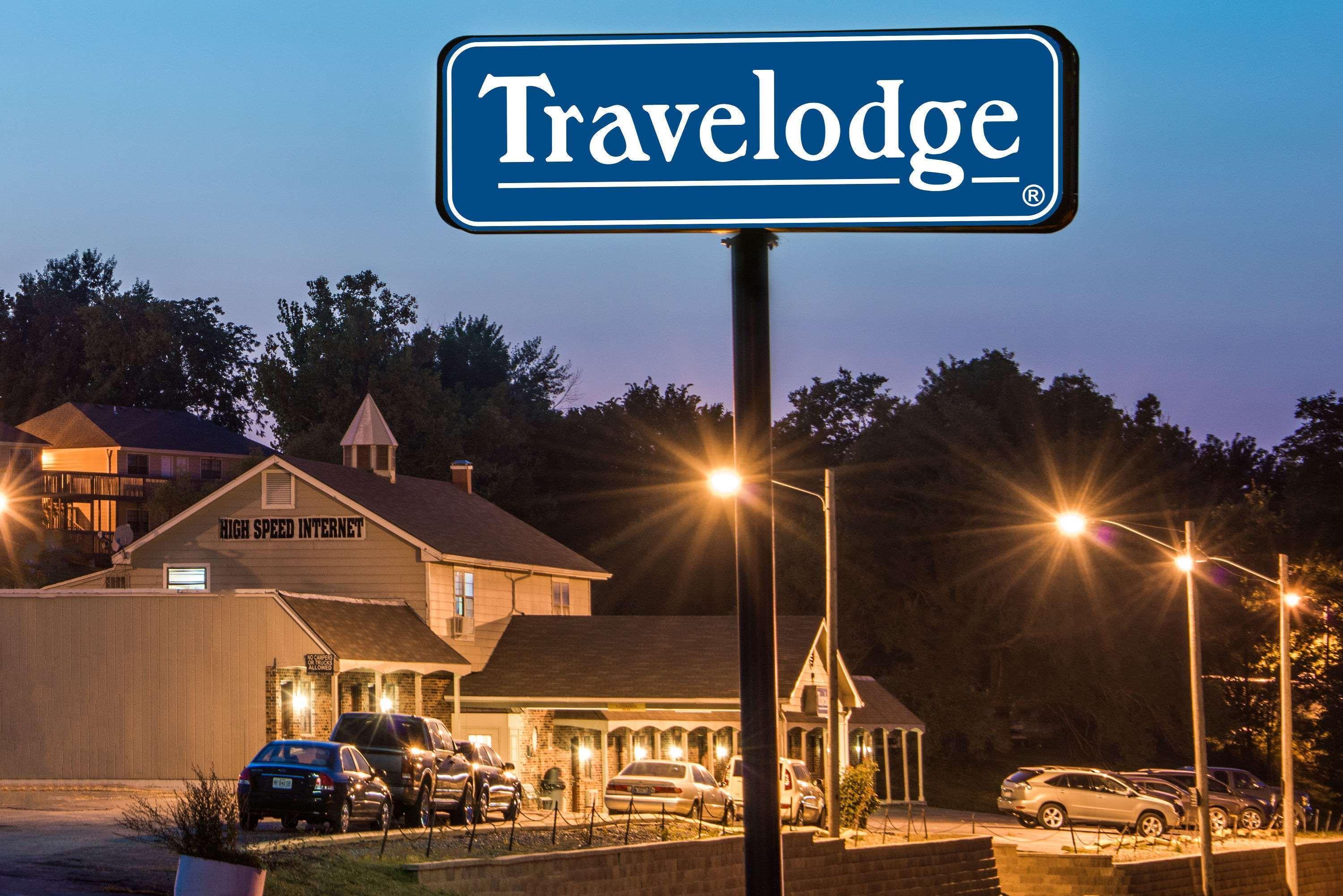 Travelodge By Wyndham Airport Platte City Exterior photo